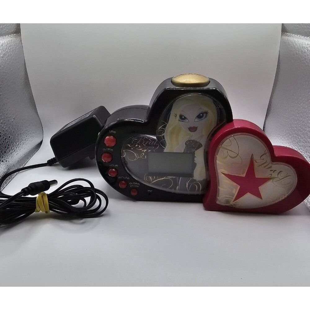 Bratz The Movie Clock- NO SOUND- NO ALARM- NOT WORKING- CLOCK ONLY- LIGHTS UP